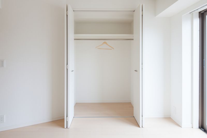 Closet Door Repair