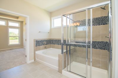 Glass Shower Door Replacement in Conroe, TX